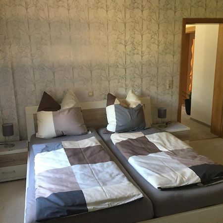 Ferienwohnung Am Goethe Park Fuer 2 Bis 3 Personen イェーナ エクステリア 写真